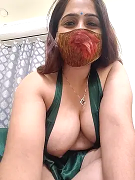 Snapshot of shreya1765 chatting on 11.12.25 shreya1765 online show from 11.12.25