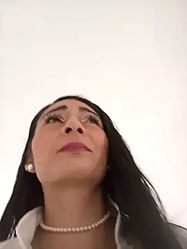 BELLA--26 online show from 01.24.25