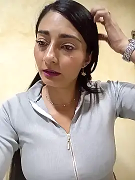 BELLA--26 online show from 02.07.25