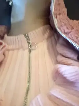 BELLA--26 online show from 03.17.25