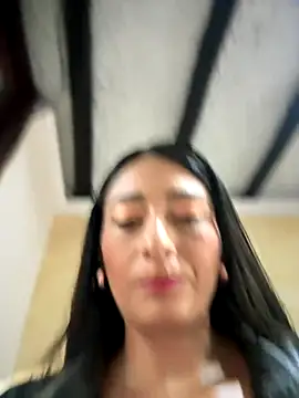 BELLA--26 online show from 10.04.25