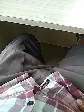 Snapshot of teluguu-rajj chatting on 10.29.25 teluguu-rajj online show from 10.29.25