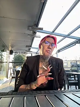 Mia-Fuchs online show from 01.07.25