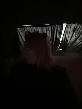 Mia-Fuchs online show from 01.12.25