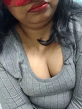  MilkyBar online show from 12.02.25