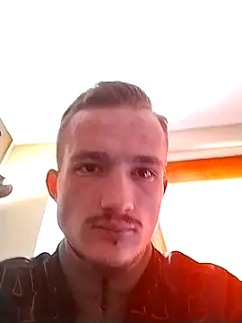 Snapshot of frankthefuck69 chatting on 03.13.25 frankthefuck69 online show from 03.13.25