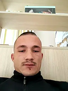 Snapshot of frankthefuck69 chatting on 10.16.25 frankthefuck69 online show from 10.16.25