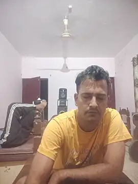 Snapshot of MAGNETICDADDY8 chatting on 09.29.25 MAGNETICDADDY8 online show from 09.29.25