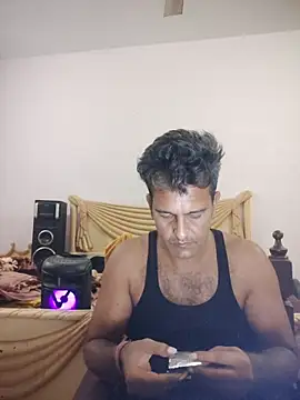 Snapshot of MAGNETICDADDY8 chatting on 10.15.25 MAGNETICDADDY8 online show from 10.15.25