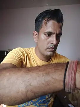 Snapshot of MAGNETICDADDY8 chatting on 10.16.25 MAGNETICDADDY8 online show from 10.16.25