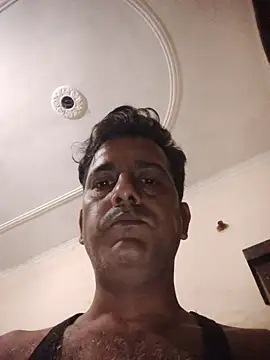 Snapshot of MAGNETICDADDY8 chatting on 10.16.25 MAGNETICDADDY8 online show from 10.16.25