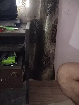 Snapshot of MAGNETICDADDY8 chatting on 10.20.25 MAGNETICDADDY8 online show from 10.20.25