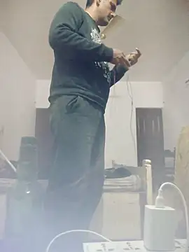 Snapshot of MAGNETICDADDY8 chatting on 10.23.25 MAGNETICDADDY8 online show from 10.23.25