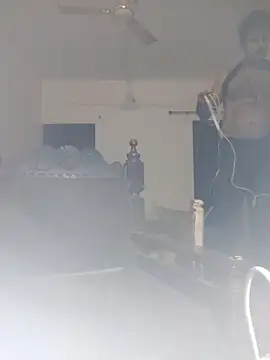 Snapshot of MAGNETICDADDY8 chatting on 10.30.25 MAGNETICDADDY8 online show from 10.30.25