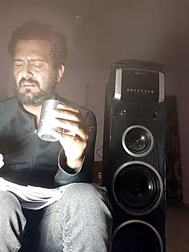 MAGNETICDADDY8 online show from 12.16.25