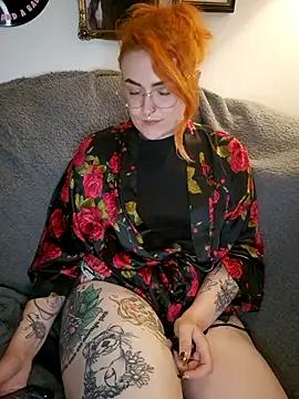 Snapshot of inky_ginge chatting on 09.08.25 inky ginge online show from 09.08.25