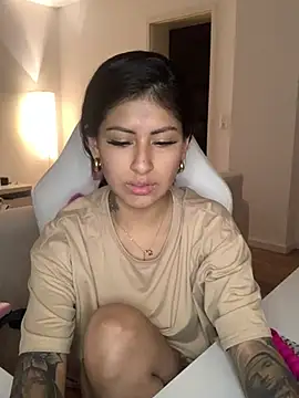 QueenFernanda online show from 01.28.25