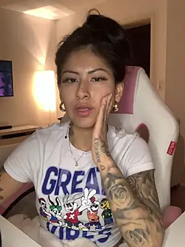 QueenFernanda online show from 03.02.25