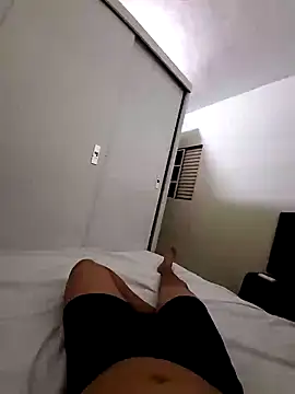 manterei2 online show from 01.02.25