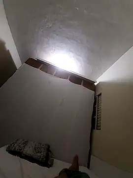 manterei2 online show from 03.16.25