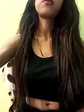 Stripper Maahi online show from 03.04.25