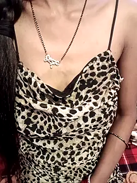 Stripper Maahi online show from 11.04.25