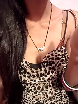 Stripper Maahi online show from 11.11.25