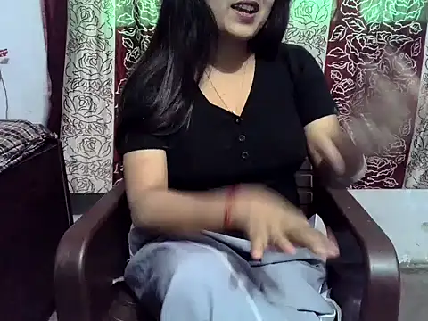 SIYA MAVI online show from 04.13.26