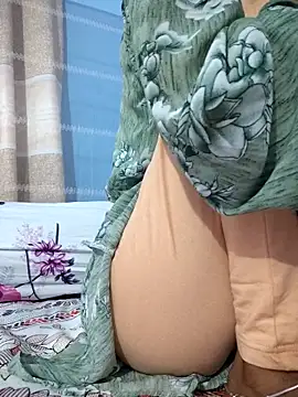 Snapshot of 124pakhi chatting on 10.04.25 124pakhi online show from 10.04.25