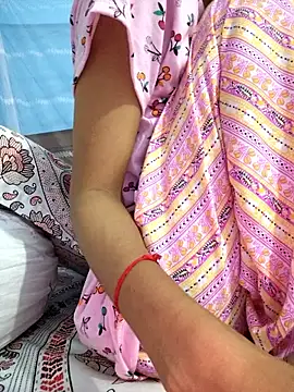 Snapshot of 124pakhi chatting on 10.07.25 124pakhi online show from 10.07.25