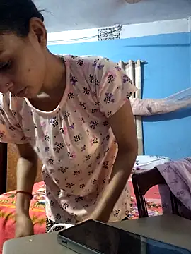 Snapshot of 124pakhi chatting on 04.21.26 124pakhi online show from 04.21.26