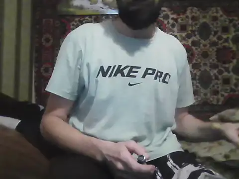 Snapshot of AlferezzSolvajo chatting on 09.15.25 AlferezzSolvajo online show from 09.15.25