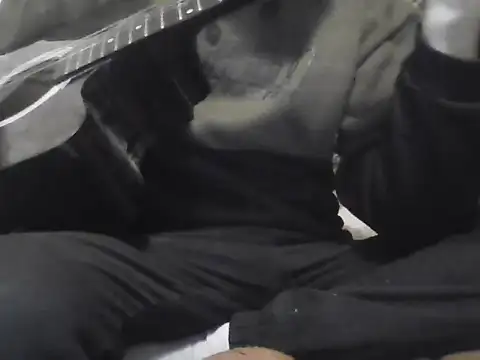 Snapshot of AlferezzSolvajo chatting on 10.14.25 AlferezzSolvajo online show from 10.14.25