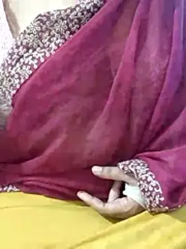Snapshot of mallupriyapriya chatting on 05.19.26 mallupriyapriya online show from 05.19.26