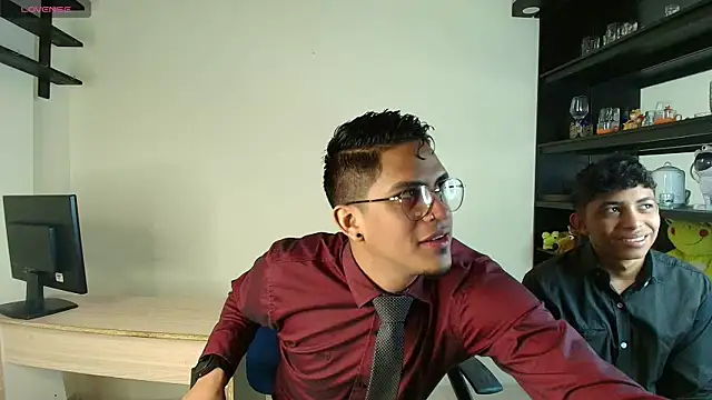twinkmilk  online show from 01.08.25