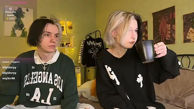 VeryRare TwinS online show from 11.16.25