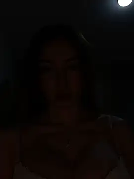 Maddy Jones online show from 11.18.25