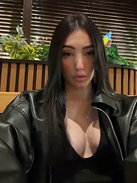 Maddy Jones online show from 02.10.26