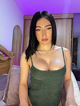 Maddy Jones online show from 04.07.26