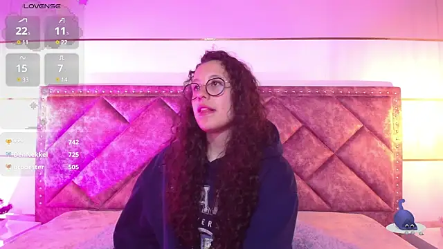 Charlotte  Miller online show from 01.30.25