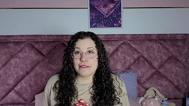 Charlotte  Miller online show from 09.12.25