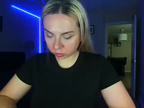 HappyIva online show from 09.15.25