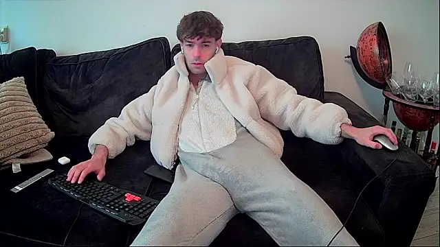 onesieboyx online show from 11.21.25