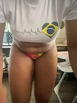 Snapshot of Mariaapimentinha chatting on 06.18.26 Mariaapimentinha online show from 06.18.26