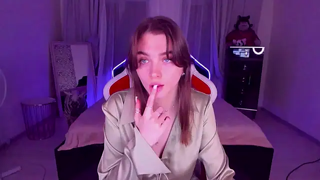 Snapshot of VITA_TESS chatting on 02.08.25 VITA TESS online show from 02.08.25