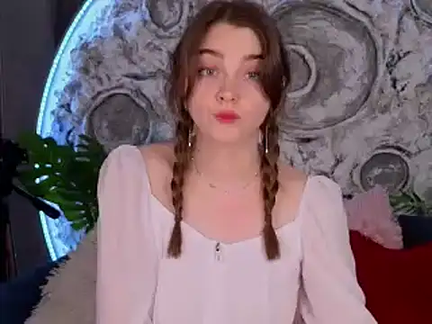 Snapshot of VITA_TESS chatting on 03.17.25 VITA TESS online show from 03.17.25