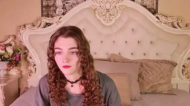 Snapshot of VITA_TESS chatting on 10.07.25 VITA TESS online show from 10.07.25