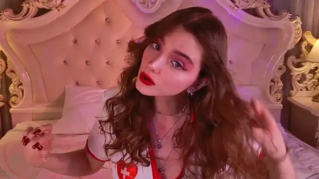 Snapshot of VITA_TESS chatting on 11.08.25 VITA TESS online show from 11.08.25