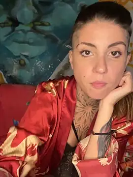 Snapshot of Izy_cute_ chatting on 01.23.25 Izy cute online show from 01.23.25