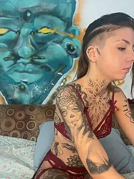 Snapshot of Izy_cute_ chatting on 02.02.25 Izy cute online show from 02.02.25